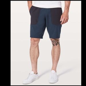 Lululemon city commute short NWOT